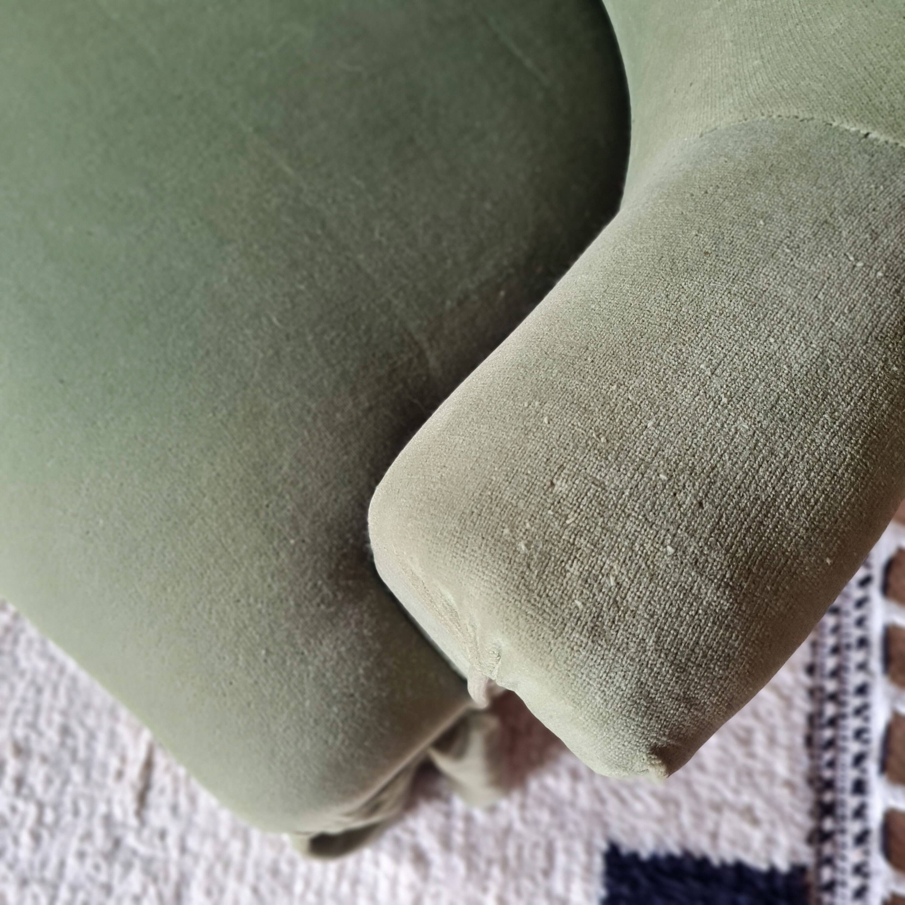 Antique crapaud armchair - green velvet