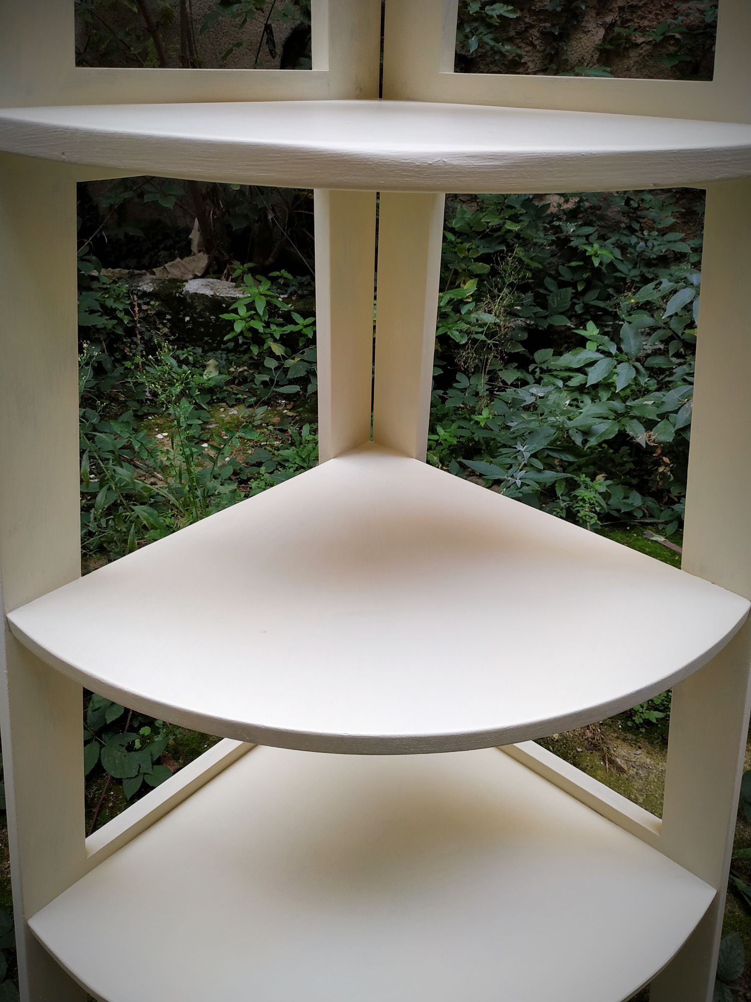 Vintage corner shelf