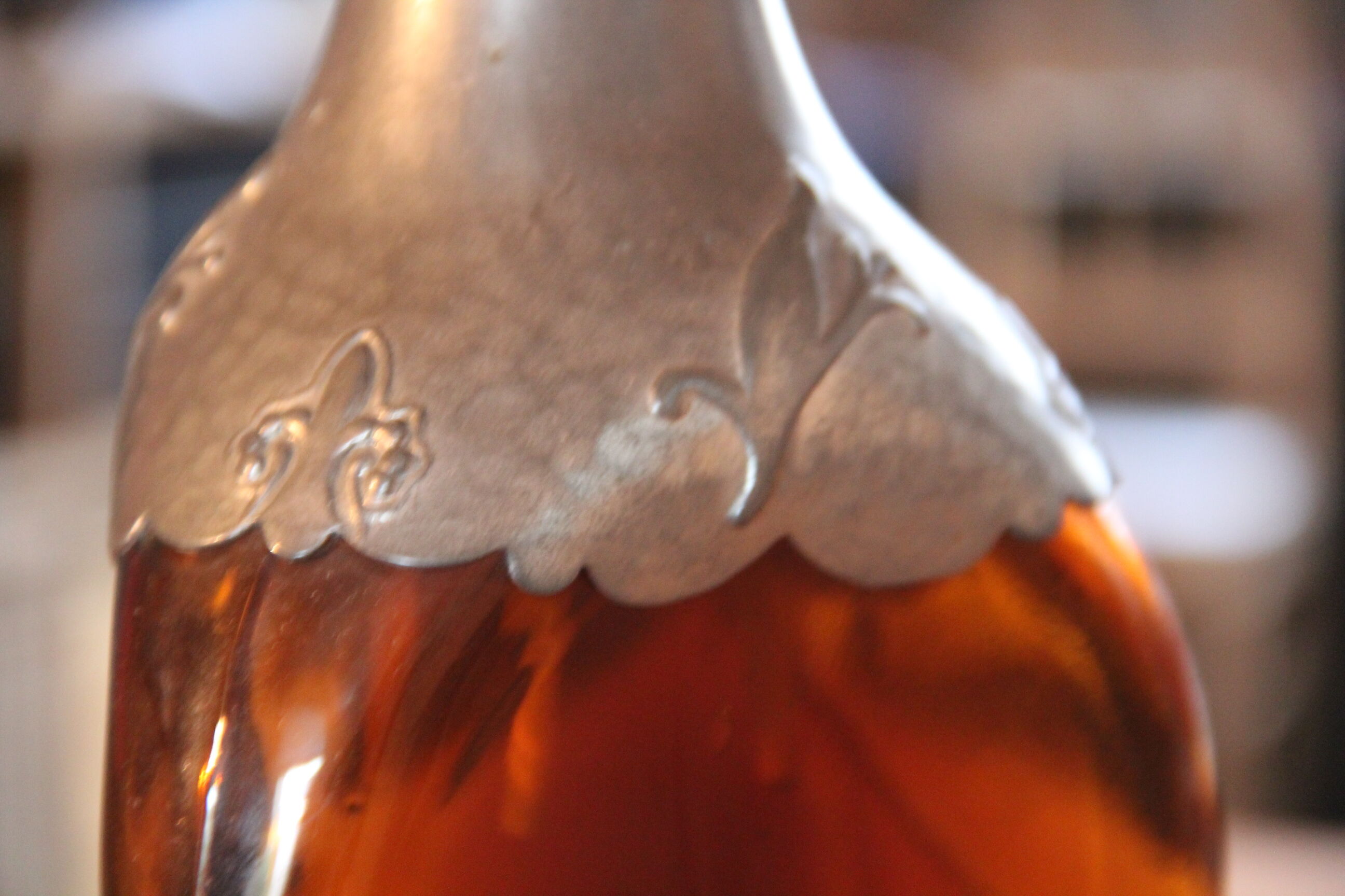 Seventie's bottle foot lamp