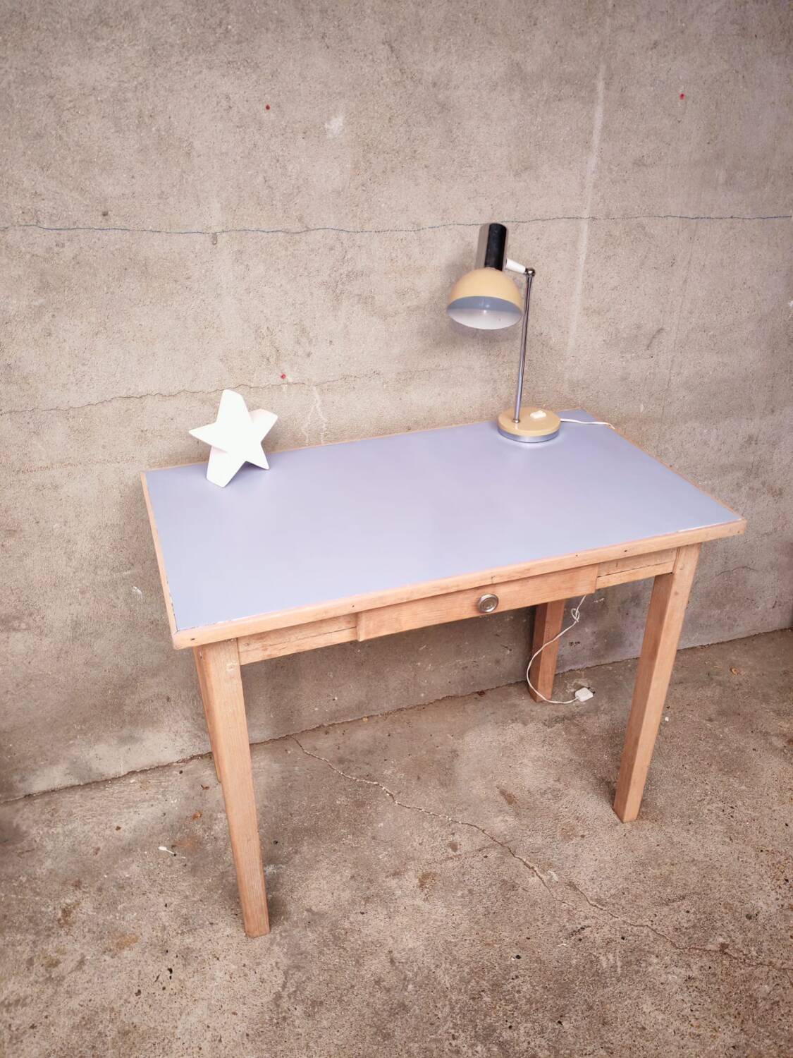 Small table or desk