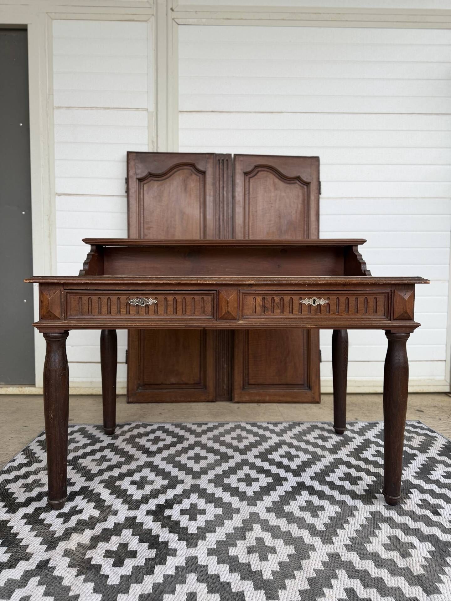 Antique Henri II style desk in solid wood - 2 drawers - 120cm