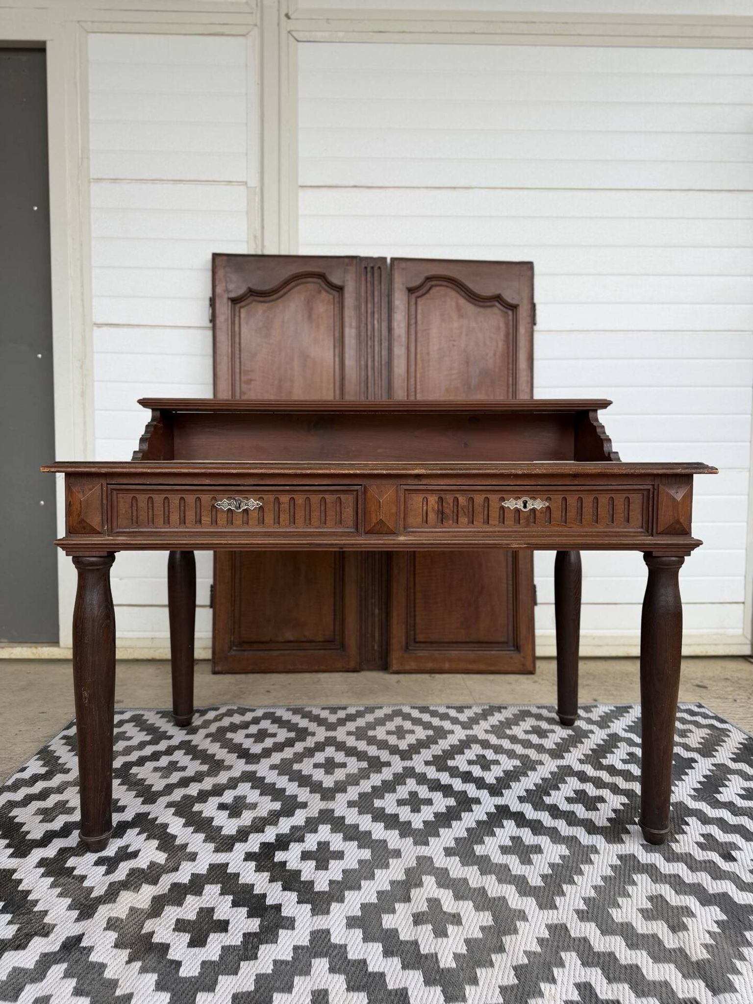 Antique Henri II style desk in solid wood - 2 drawers - 120cm
