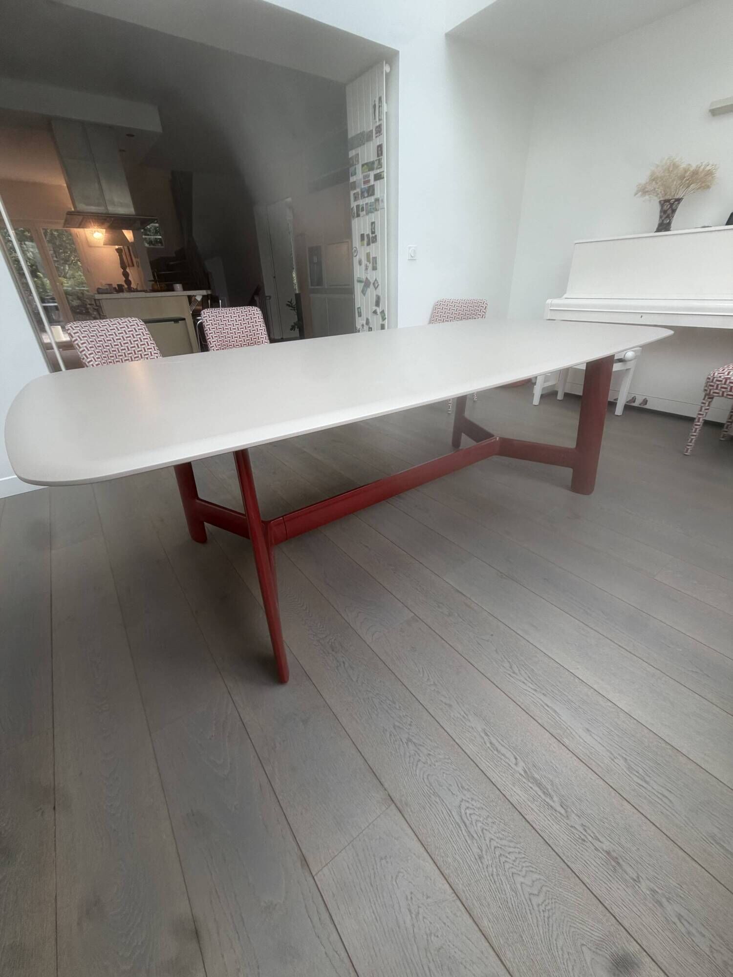 Table design Alex by Charles Ellade with or without its 6 chairs.