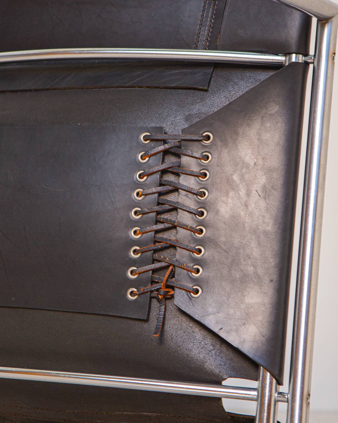 "SZ02" armchair in black/emerald leather by Martin Visser for Spectrum 60's