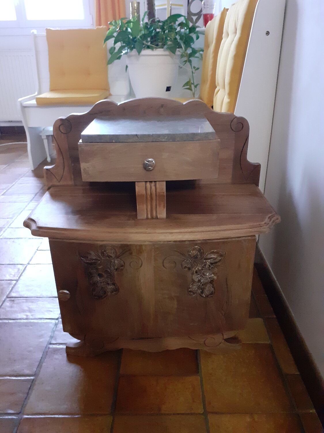Bedside table