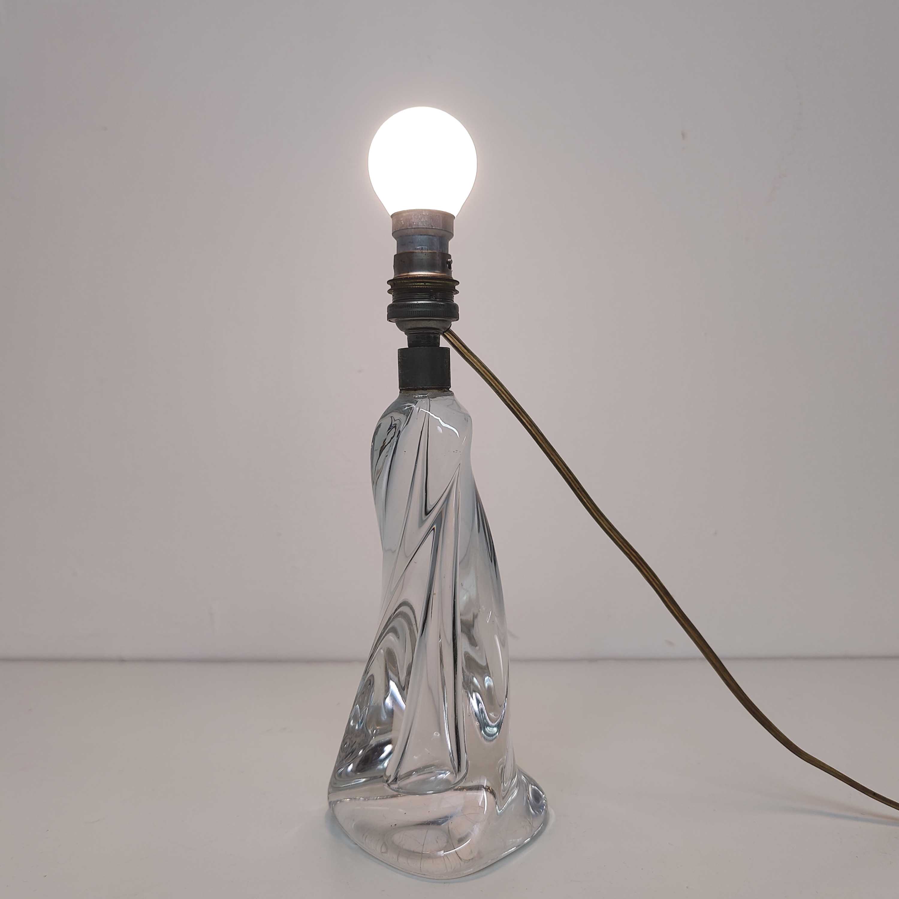 Molded glass lamp