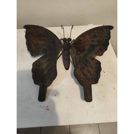 Sculpture en métal papillon