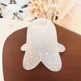Tulipe en pâte de verre moucheté blanche en forme de fleur