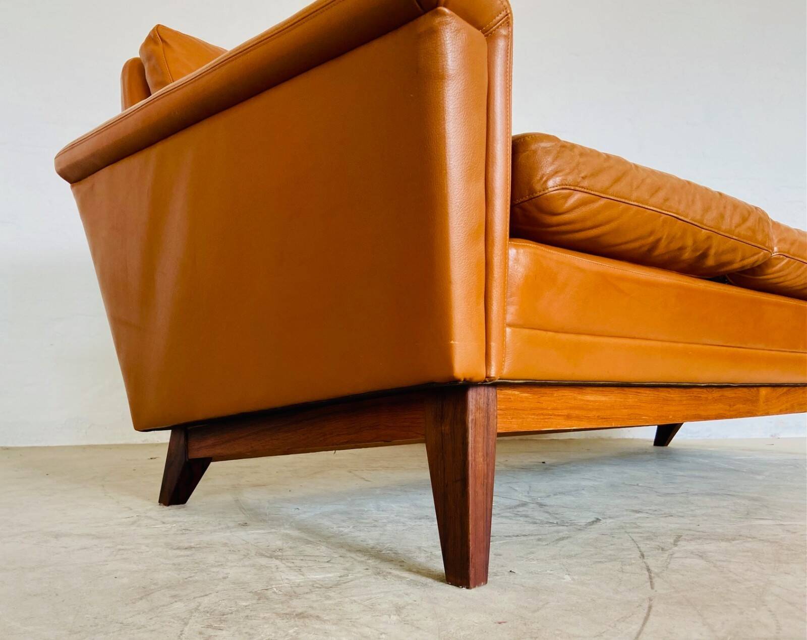 Mid-century vintage Danish 3-person sofa in cognac leather by Nili Stoppmøbler