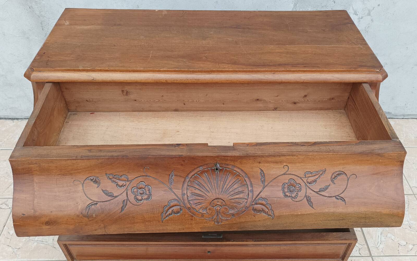 Louis Philippe walnut chest of drawers