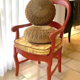 2 round caramel cushions in hand-pleated velvet