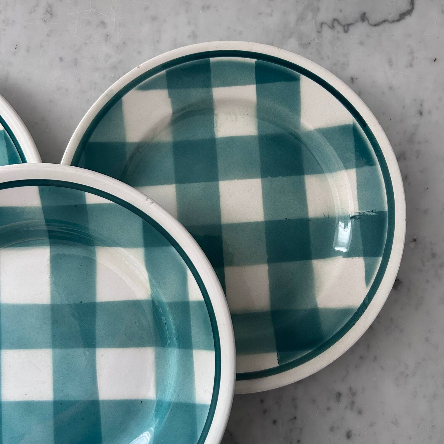 Service de 4 assiettes à carreaux