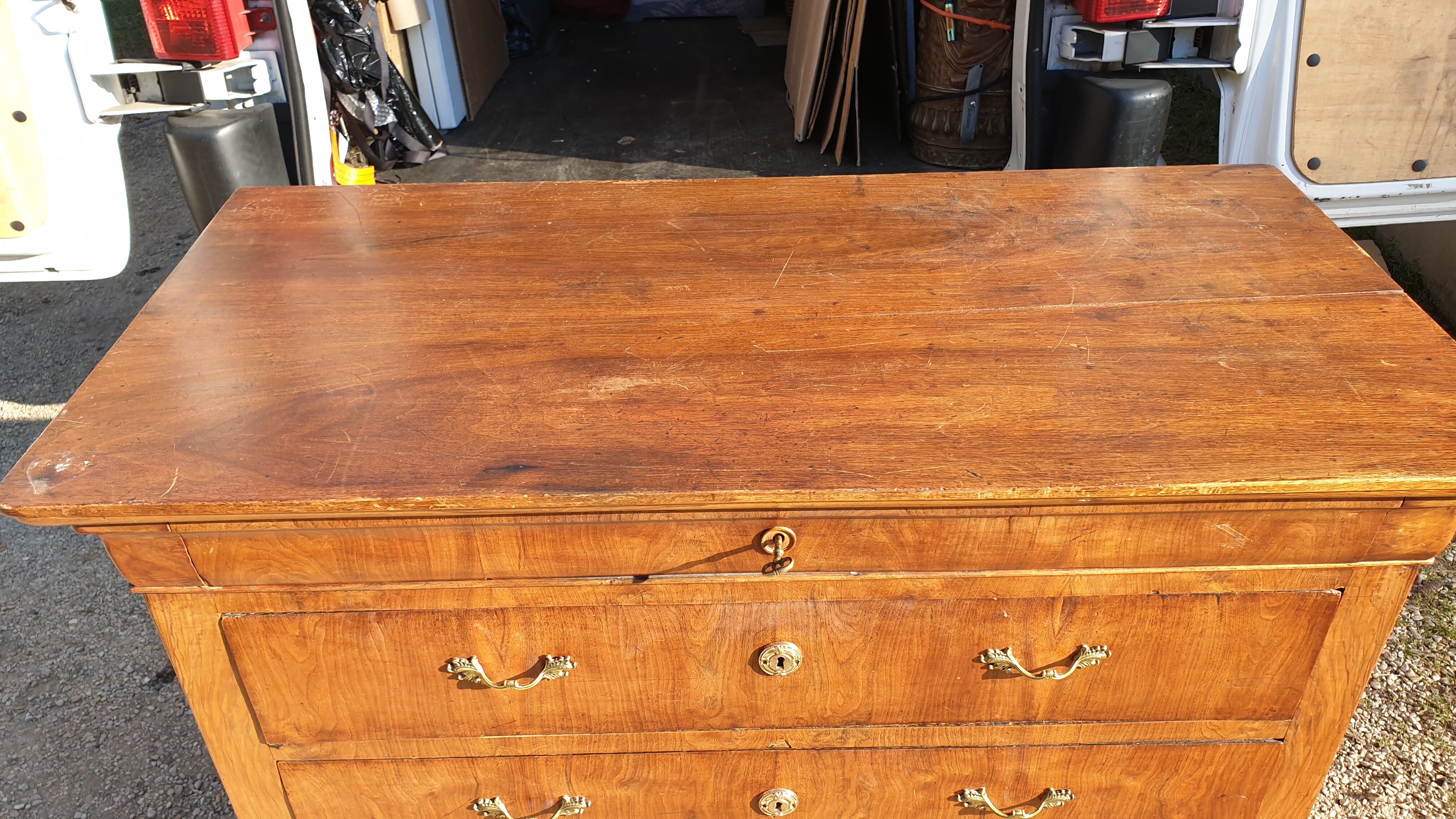 Commode louis Philippe à doucine