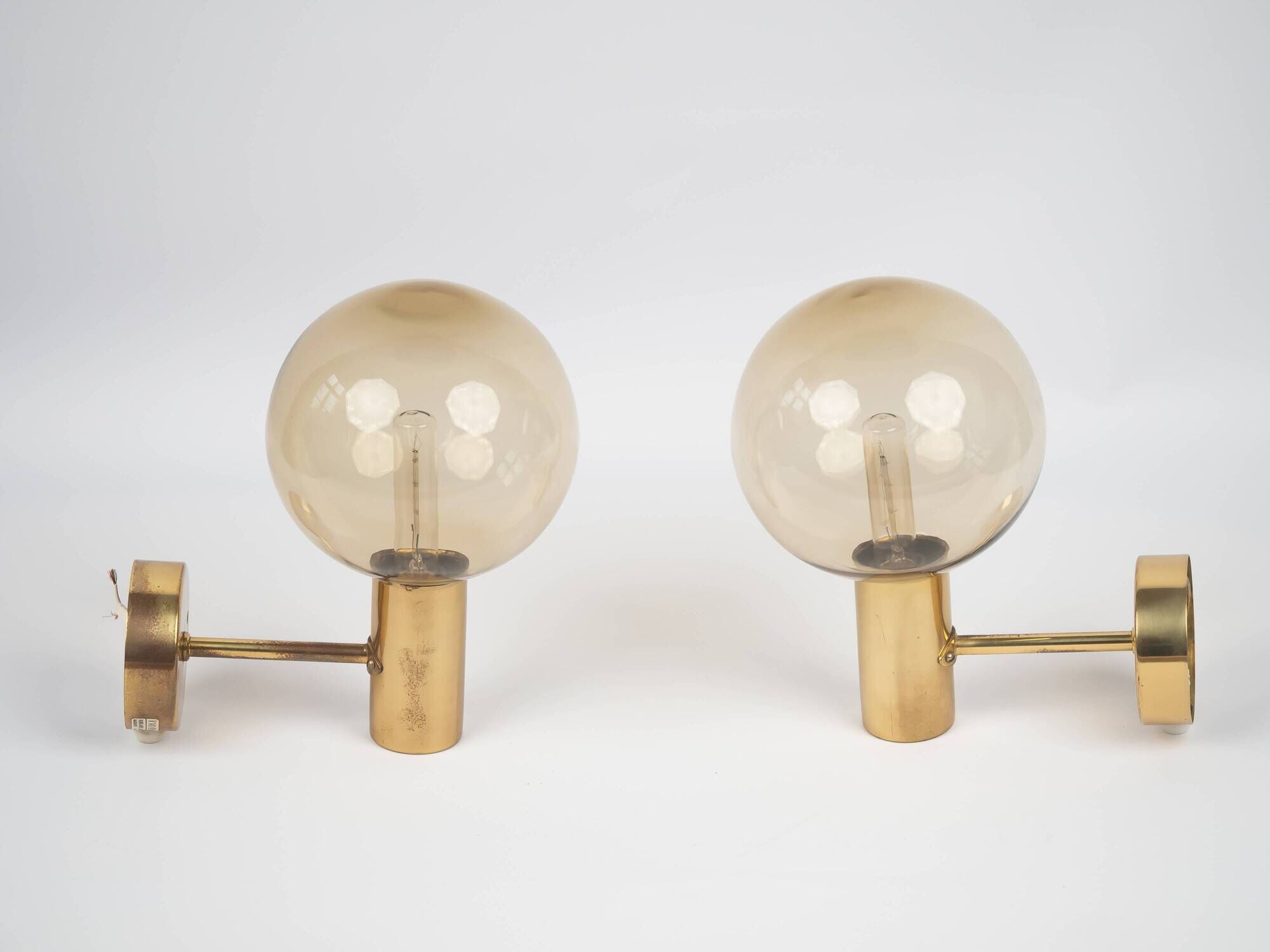Paire d'appliques suédoises de Hans-Agne Jakobsson, AB Markaryd, années 1950
