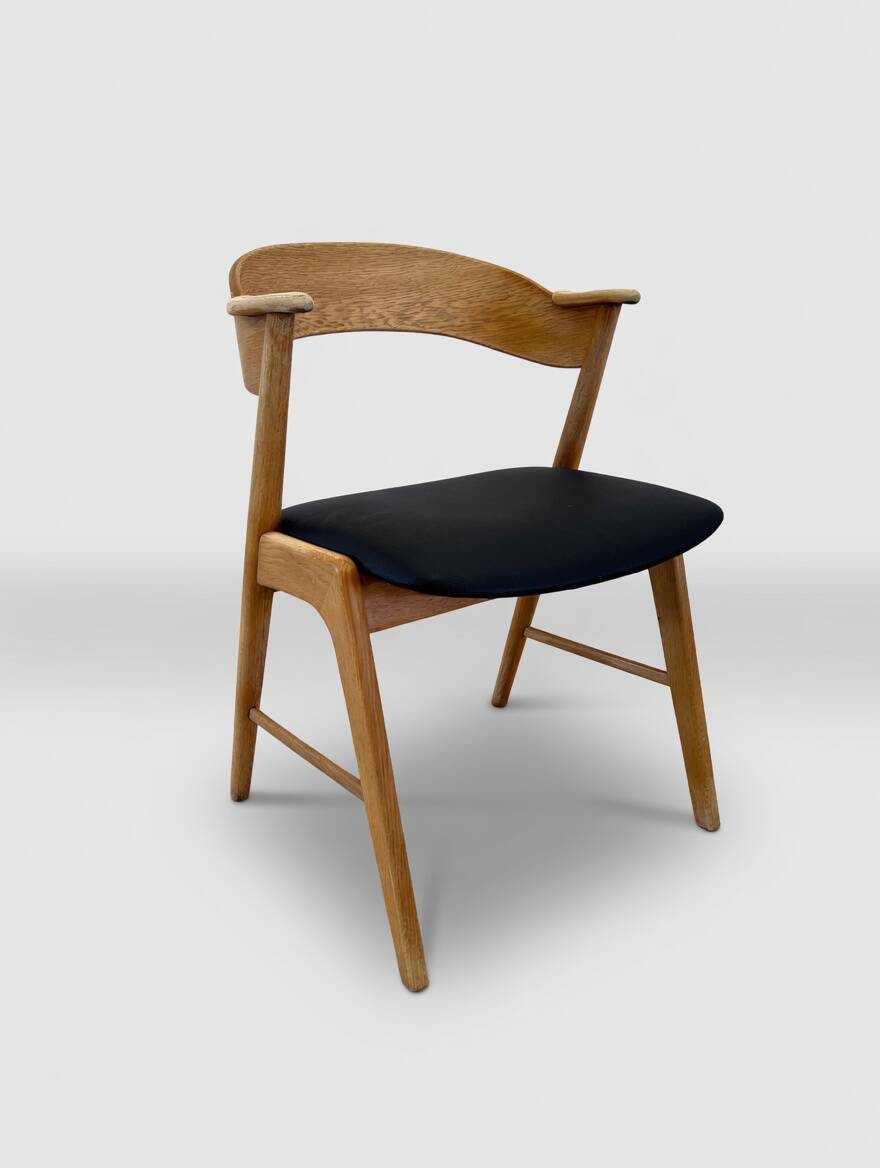 Kai Kristiansen Model 32 Dining Chairs, Korup Møbelfabrik.