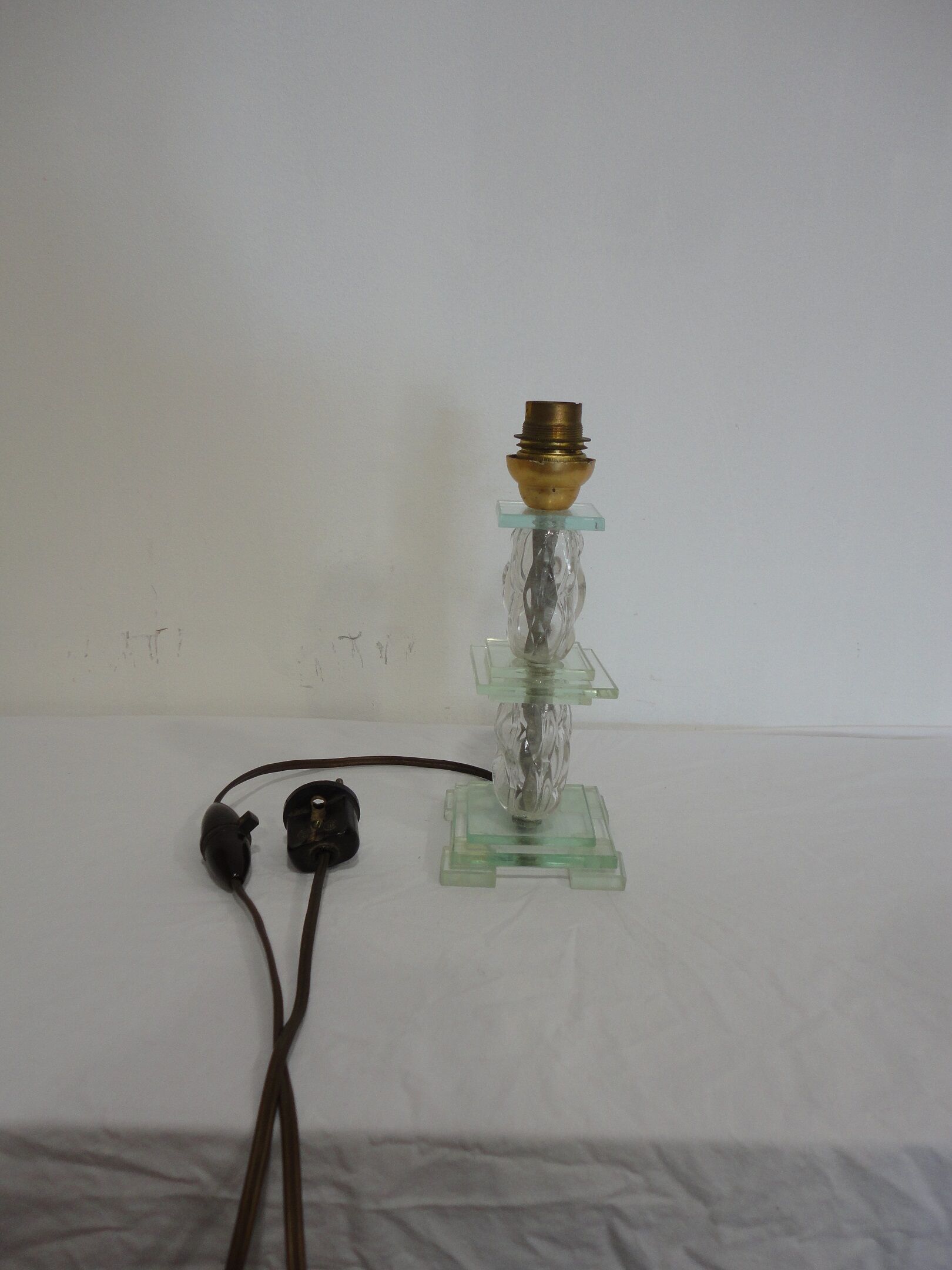 Deco art glass lamp