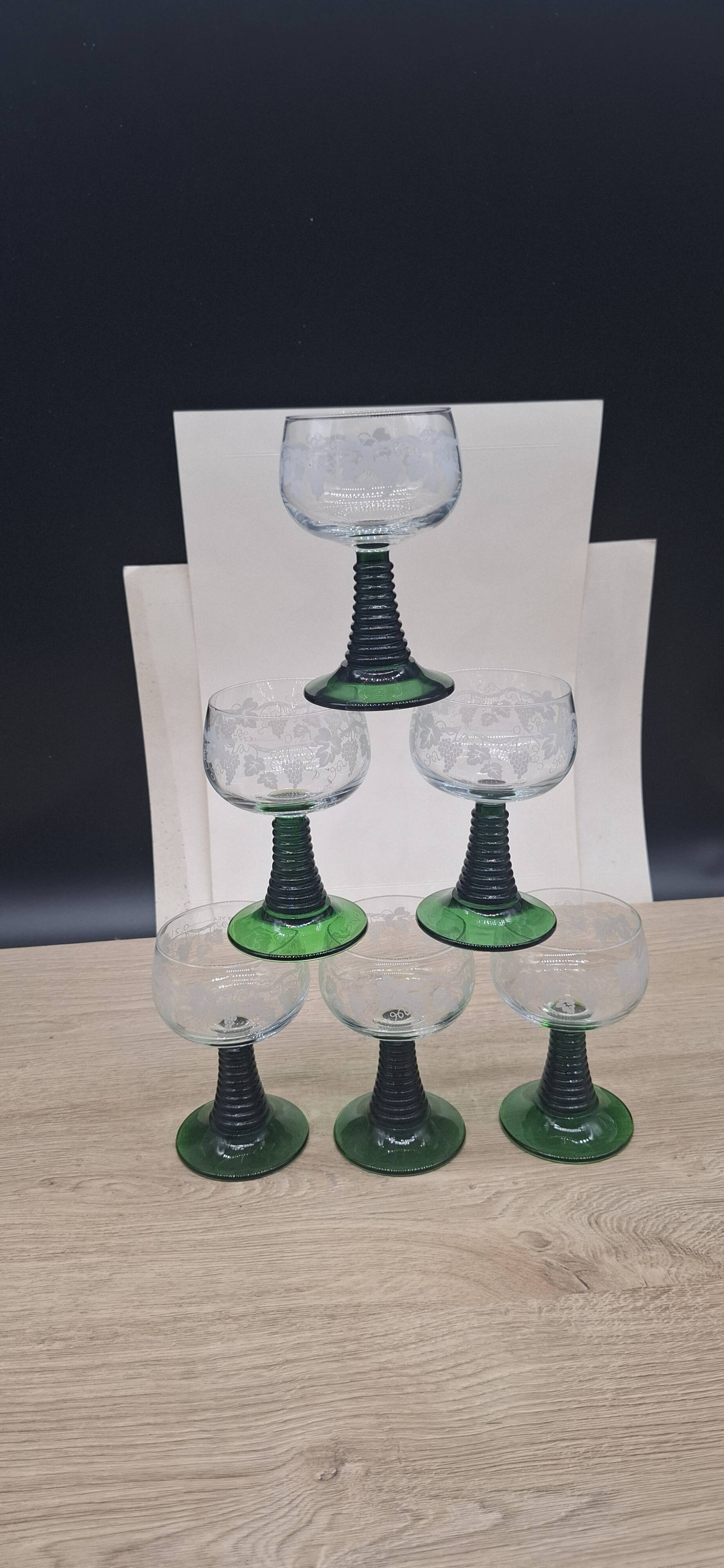 Set of 6 chiseled Roemer wine glasses