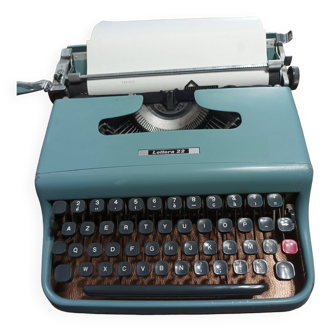 Machine a écrire olivetti lettera 32