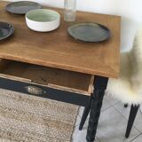Farm table