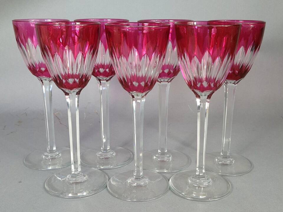 Baccarat: 1 lined crystal wine glass with high leg, 19 cm. 7 available B794