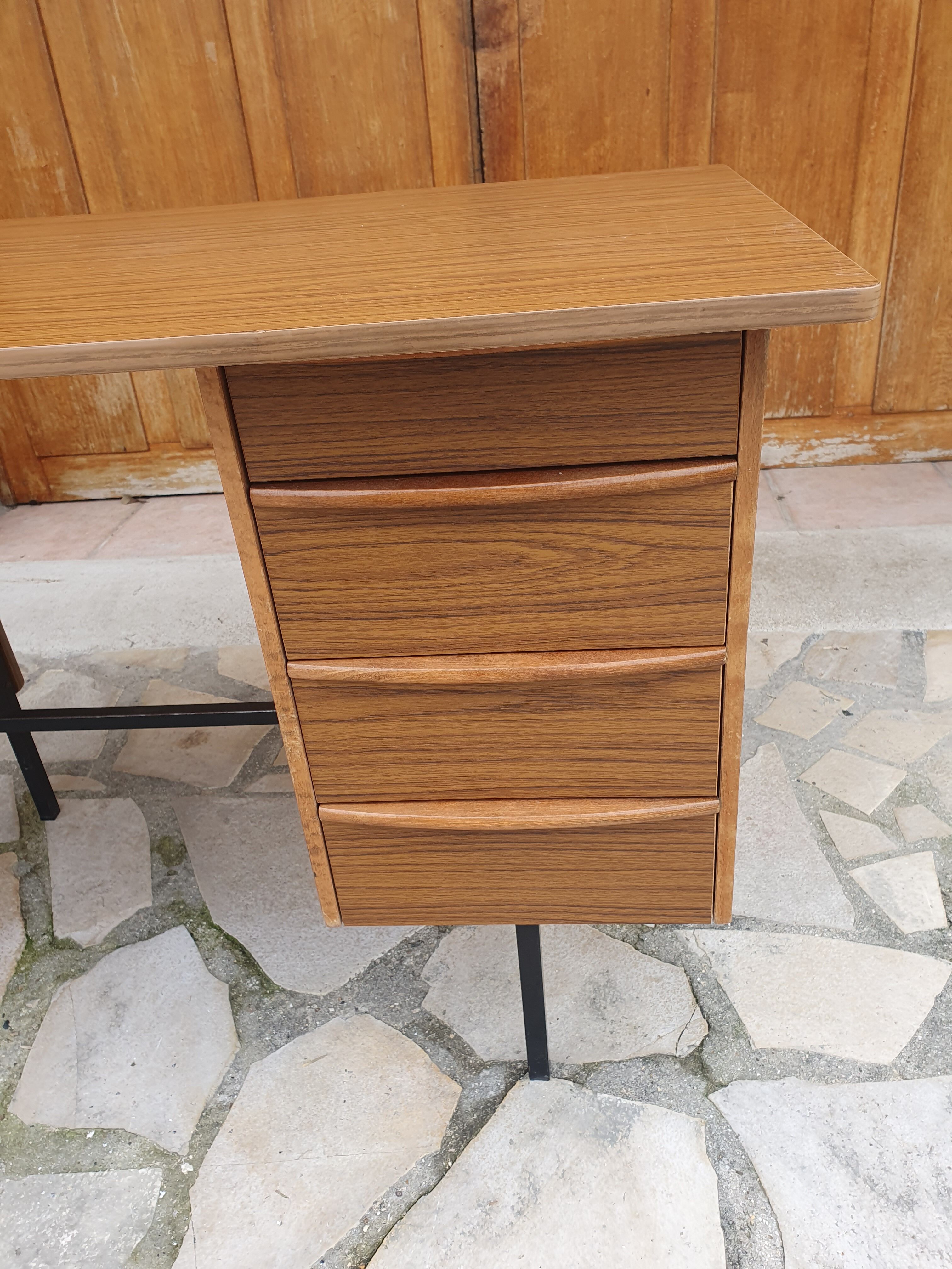 Vintage modernist office