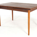 Rectangular extendable dining table 'Kaerum' - mid century modern