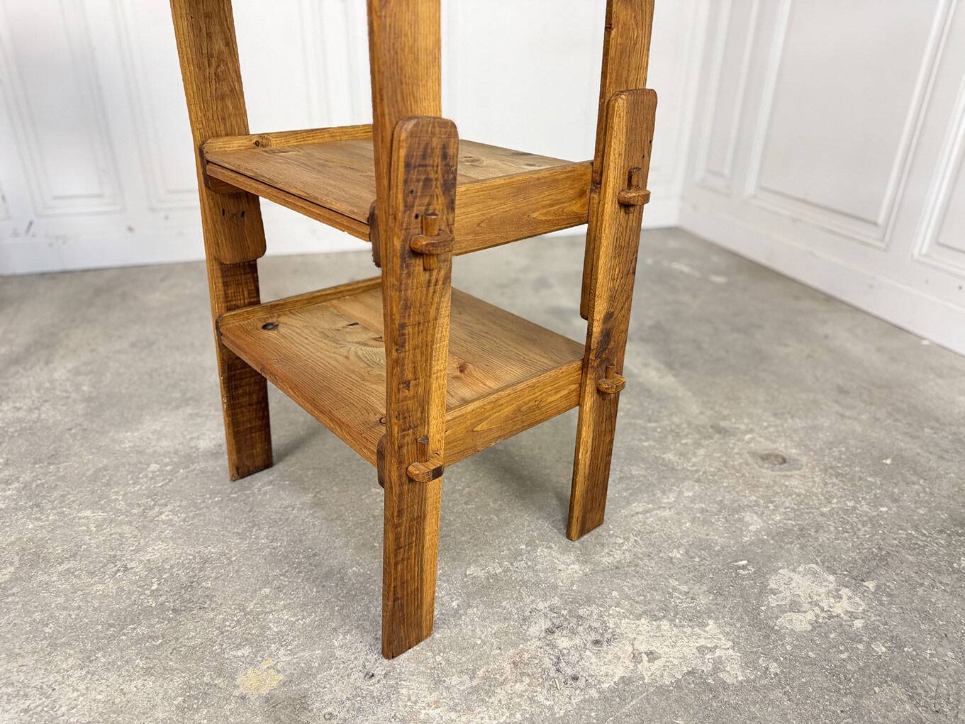 Brutalist shelf from the 1950s in beech wood.