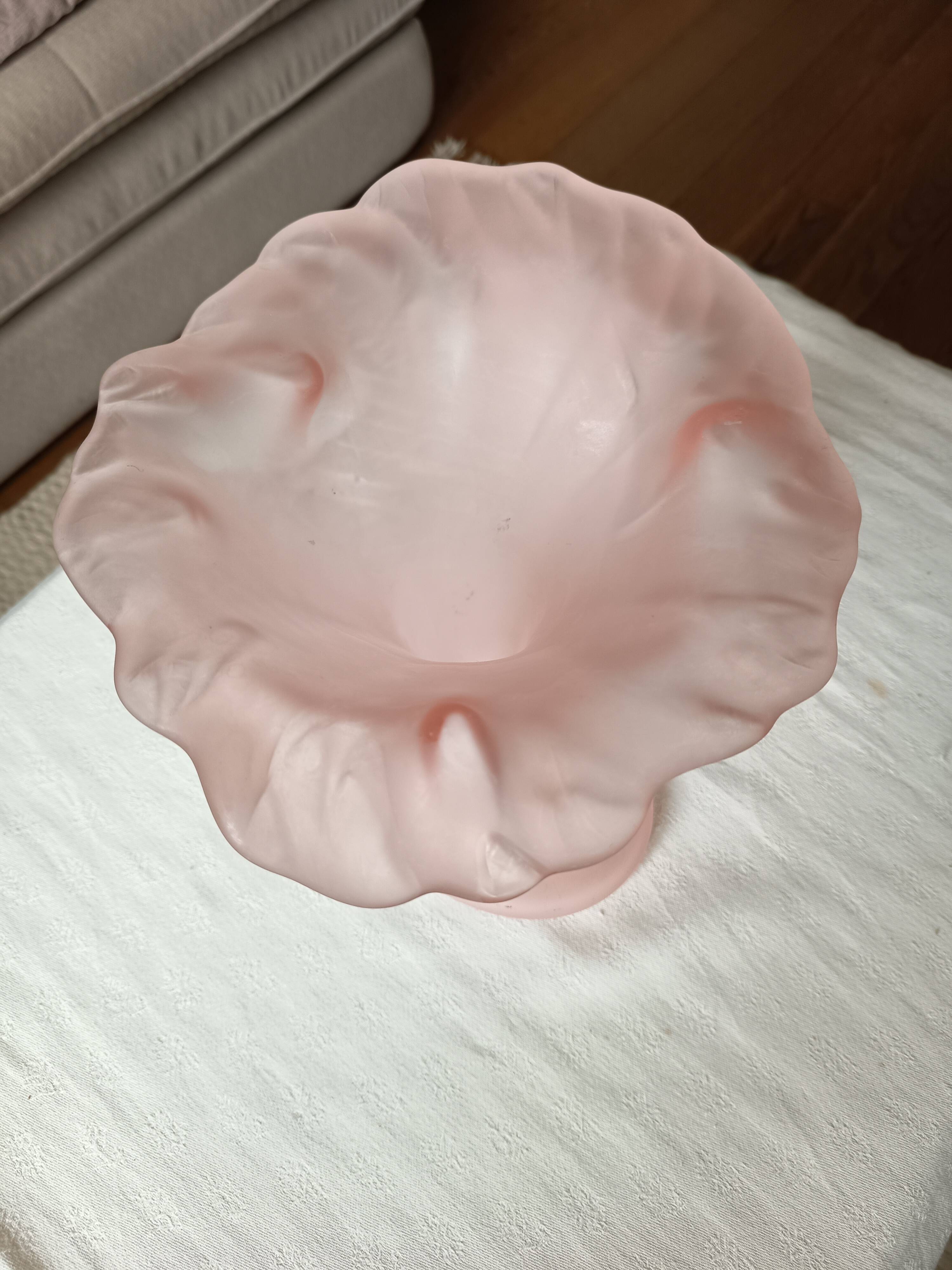 Large satin glass cornucopia vase "pâte de verre" frosted pink - Art style