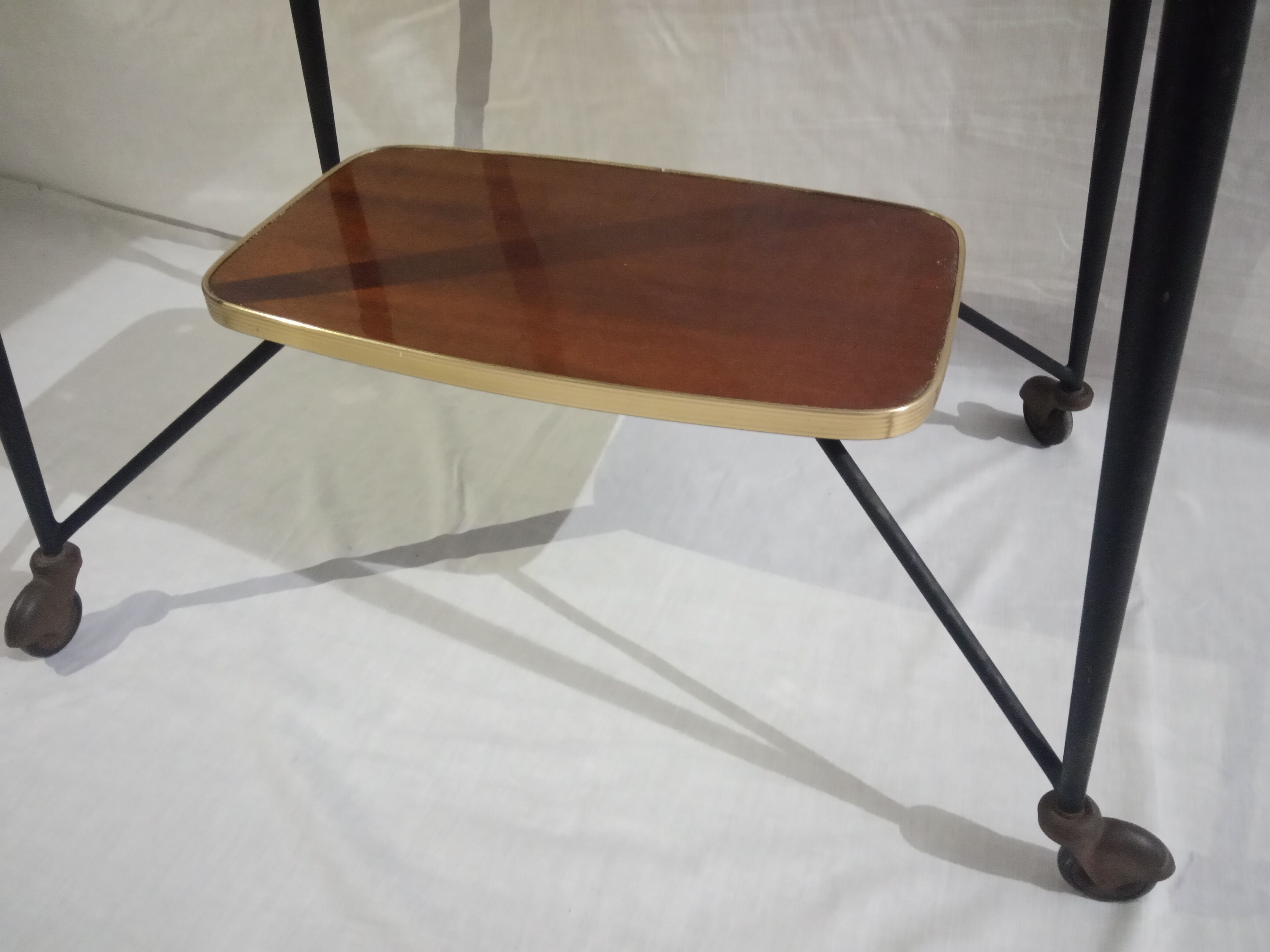 Rolling dessert side table