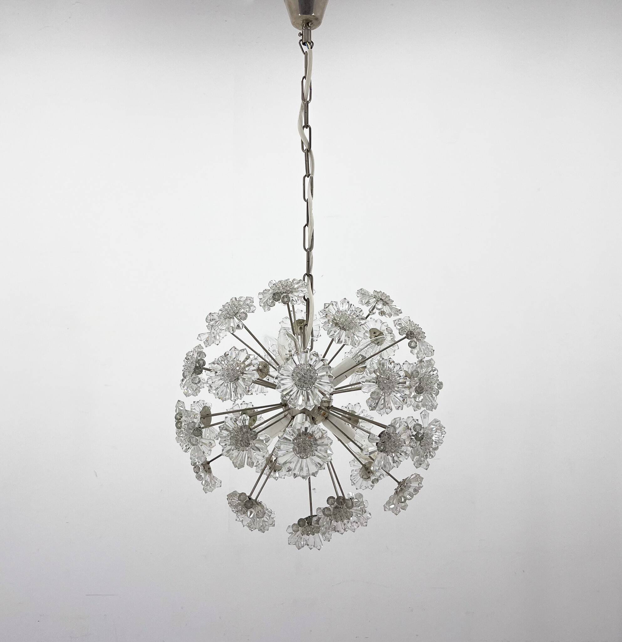 Design Space age Dandelion / Sputnik Chandelier by Preciosa, 1970s