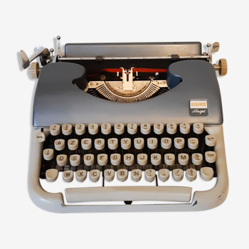 Machine à écrire portative fonctionnelle Japy