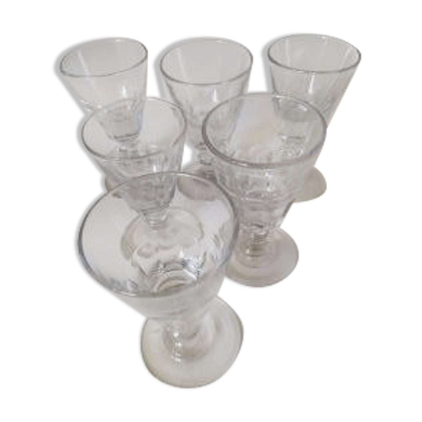 6 glasses of antique bistro