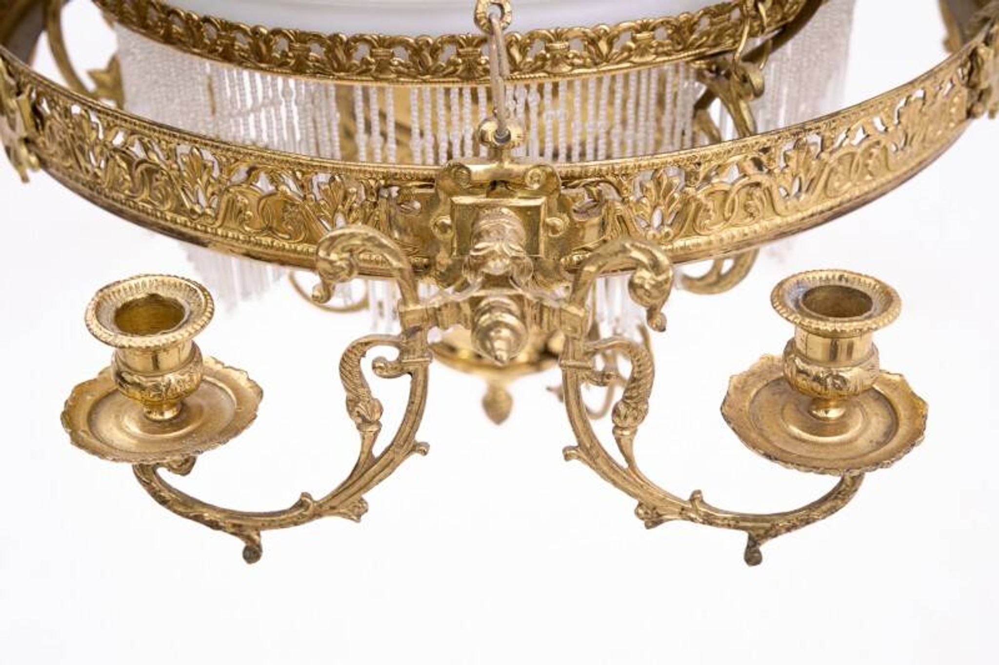 Lustre en laiton de la première moitié du XXe siècle.