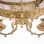 Lustre en laiton de la première moitié du XXe siècle.