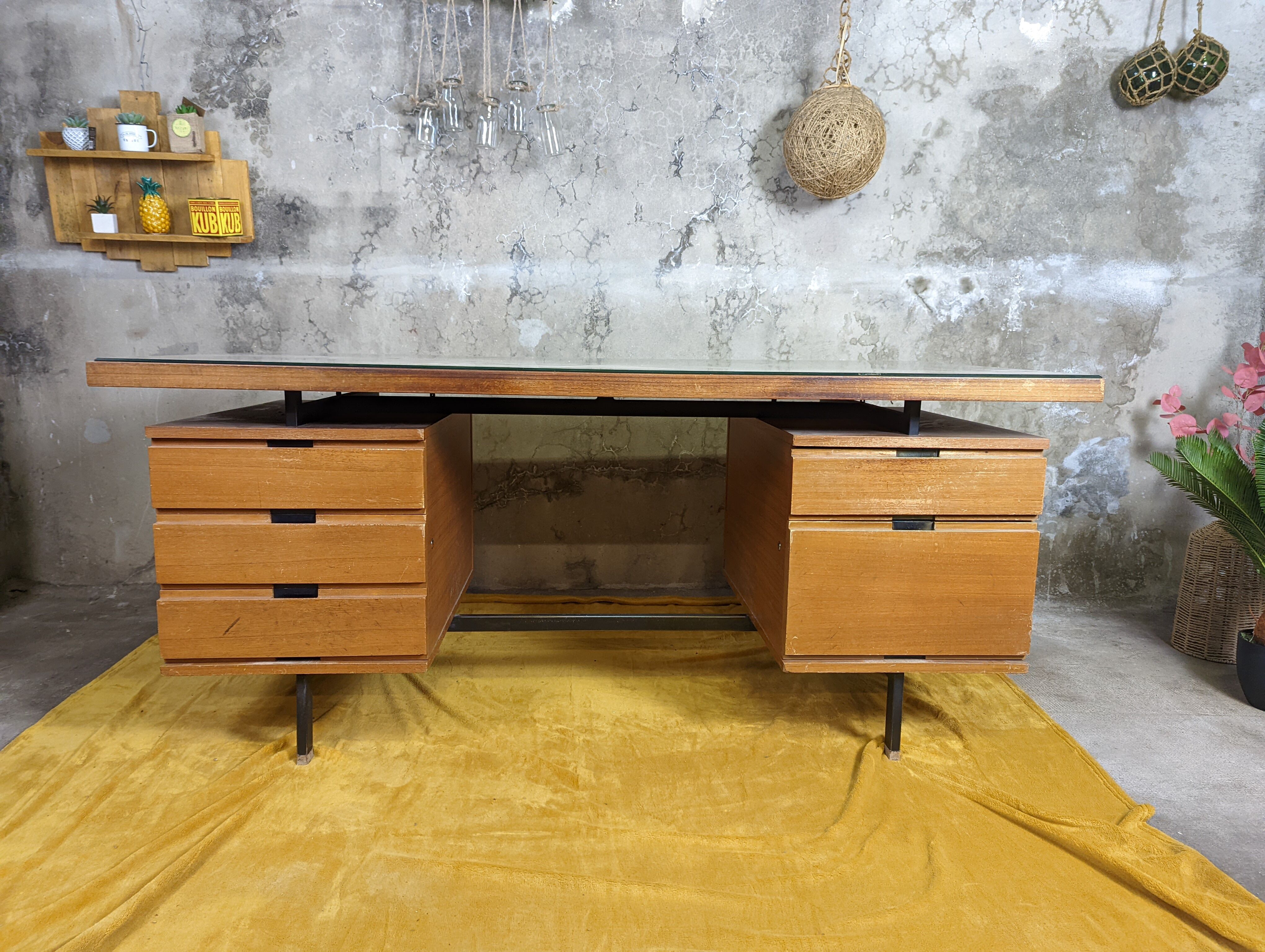 Minvielle desk in mahogany pierre guariche