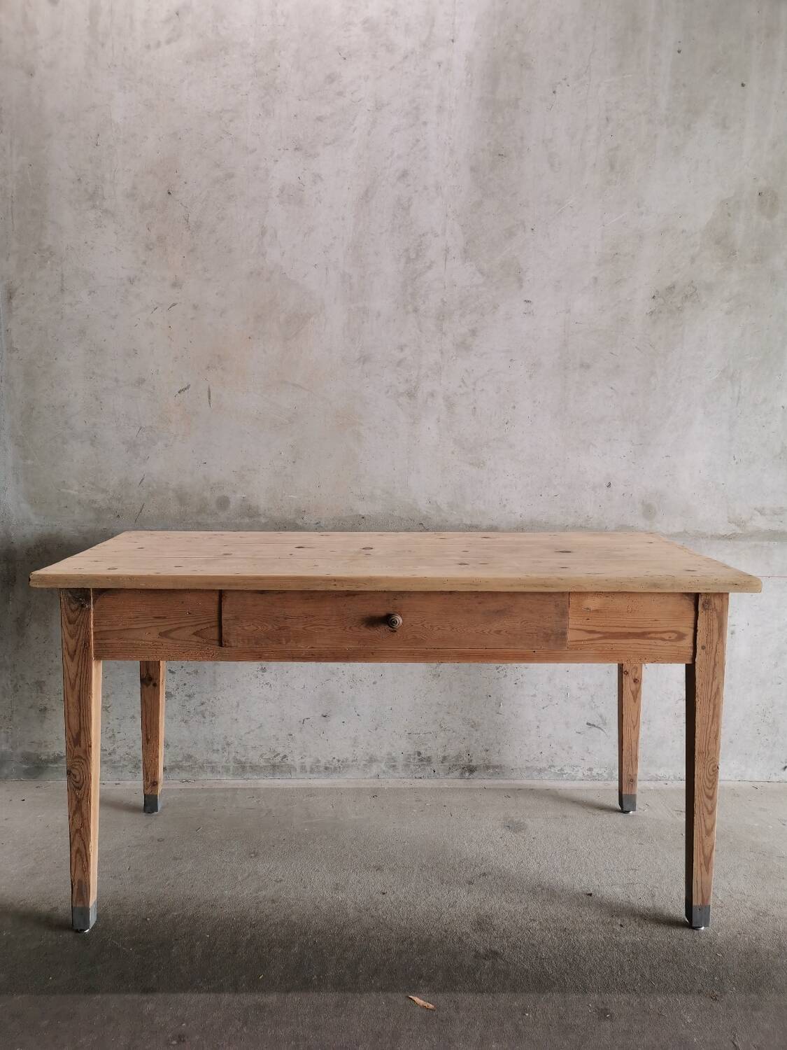 Farmhouse Table / Country Table