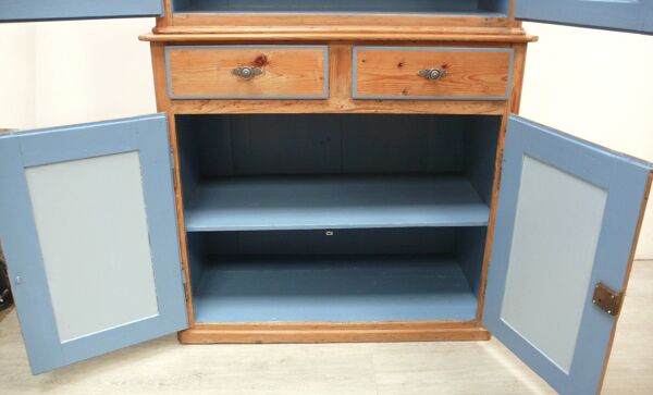 Buffet ancien en bois tendre naturel + bleu, style Gründerzeit