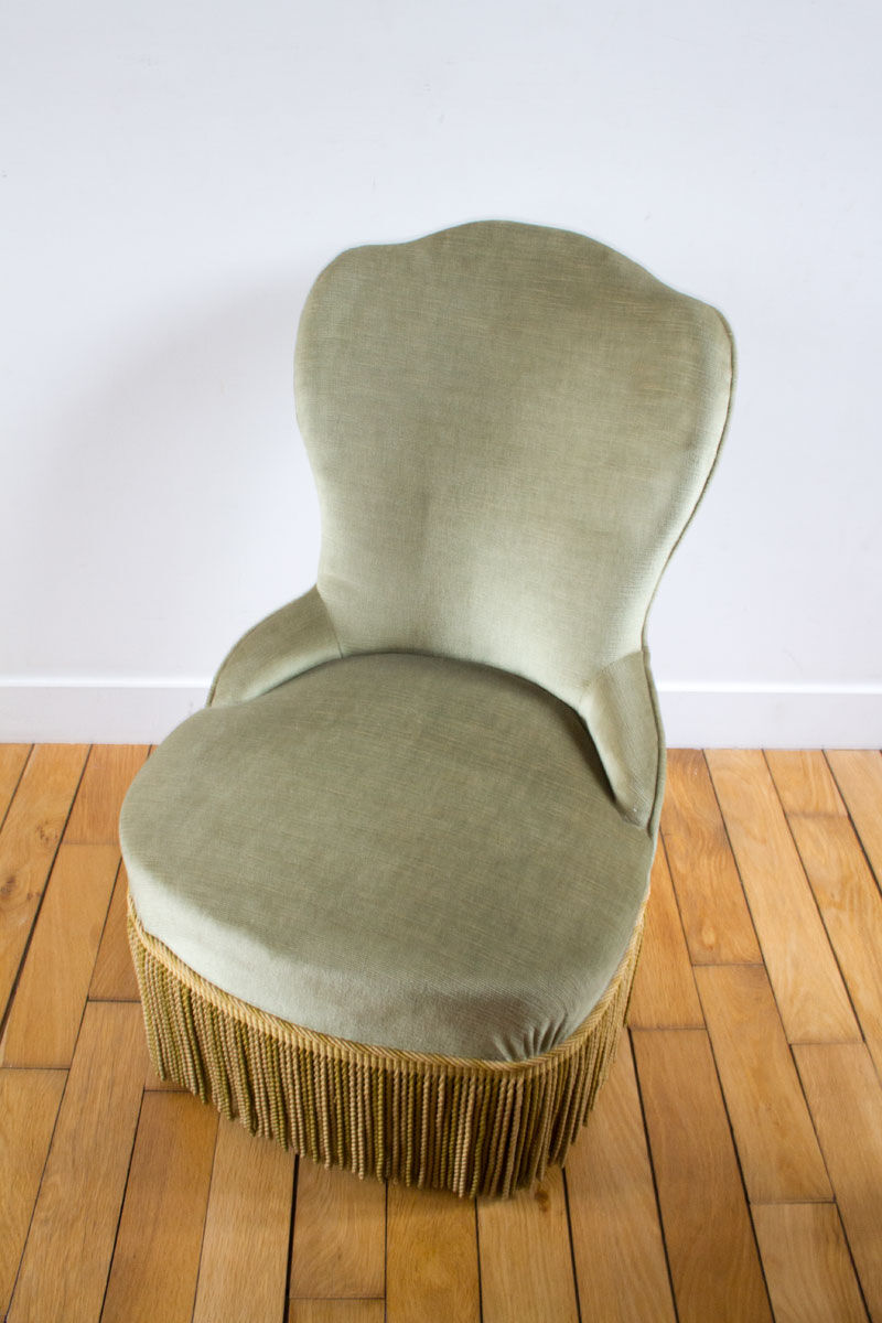 Green toad armchair