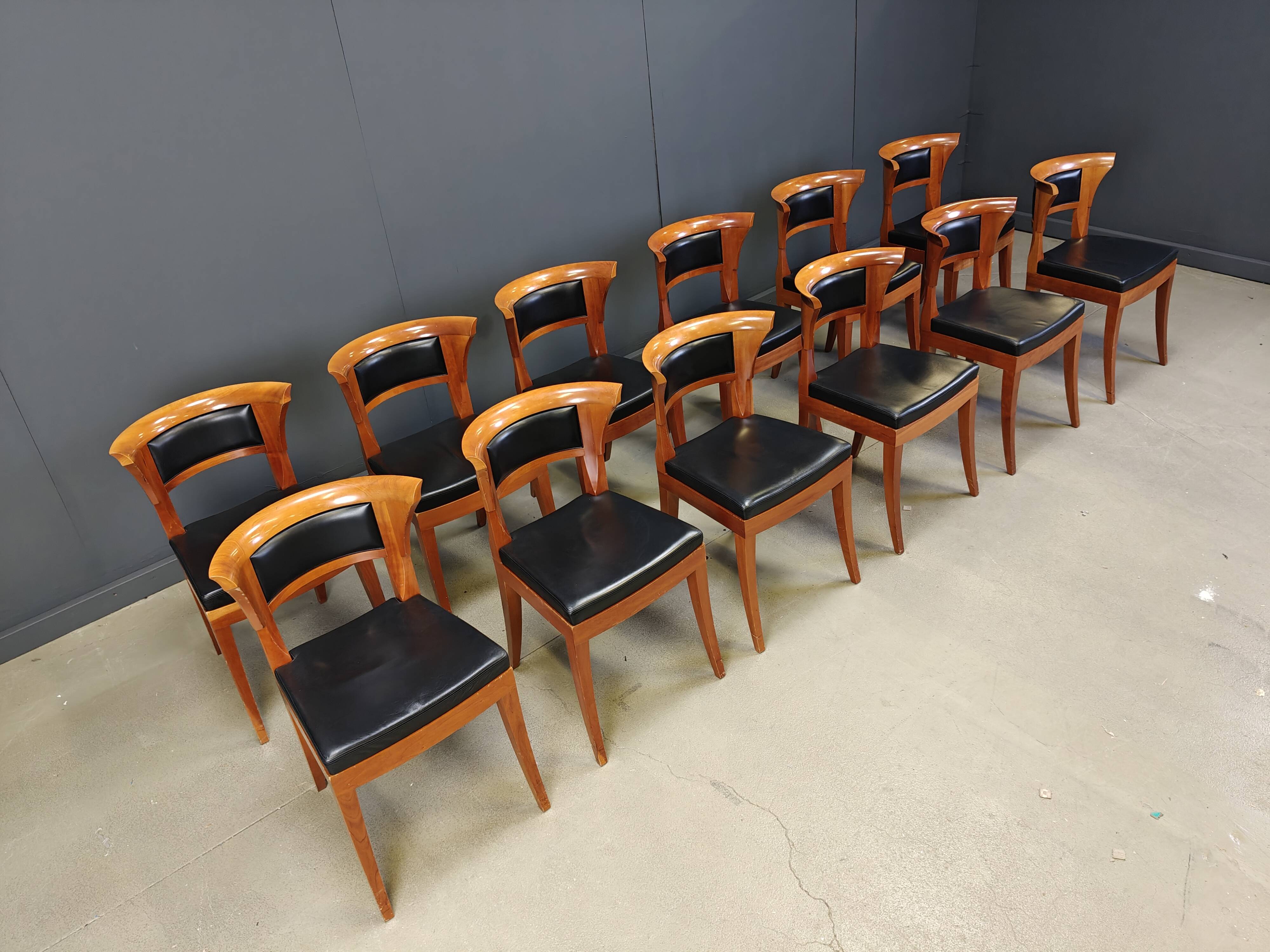 Set of 12 Cherry wood dining chairs by Leon Krier Model Sella Media by Gior