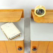 Ensemble de deux tables de chevet en bois et verre, Tchécoslovaquie 1950