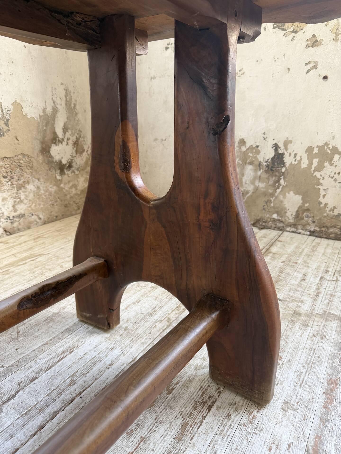 Dining table in solid olive wood Maison Skela 1960