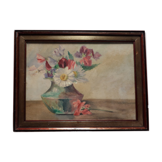 Bouquet of daisies and scent peas