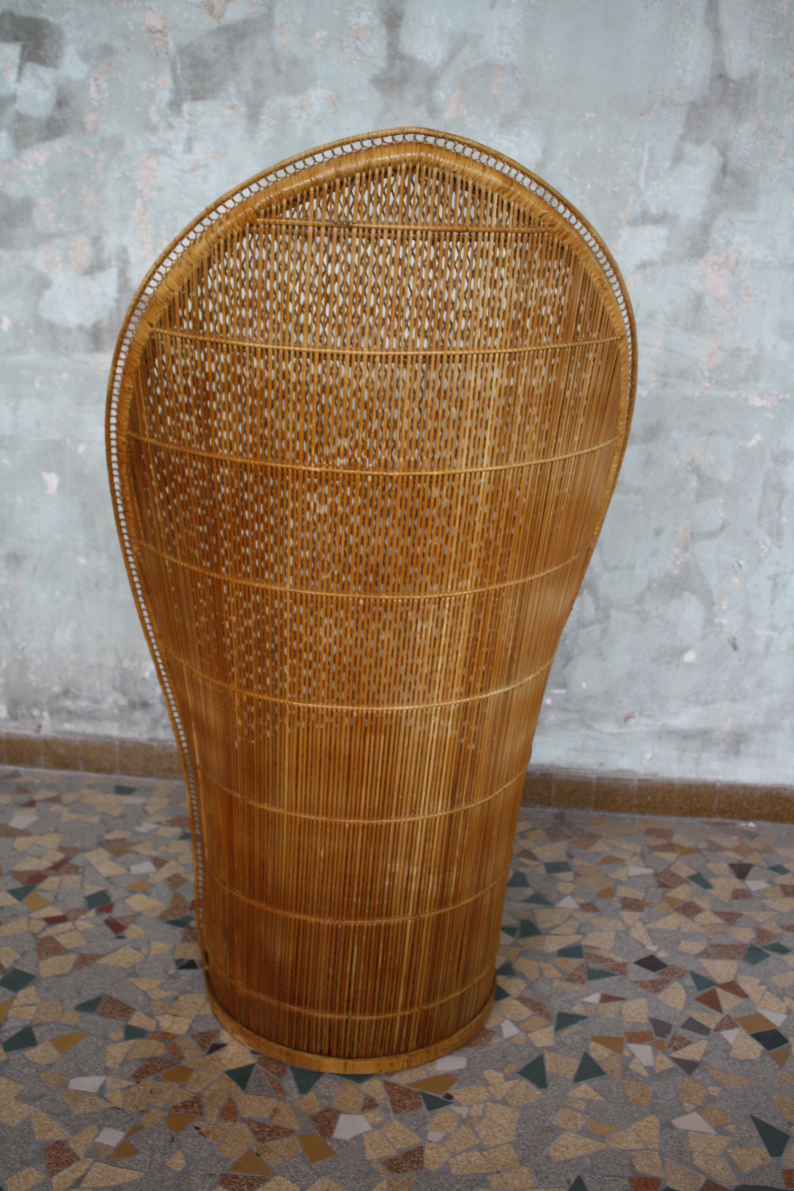 Fauteuil rotin style Emmanuelle 1970's