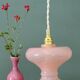 Suspension abat-jour vintage en opaline rose