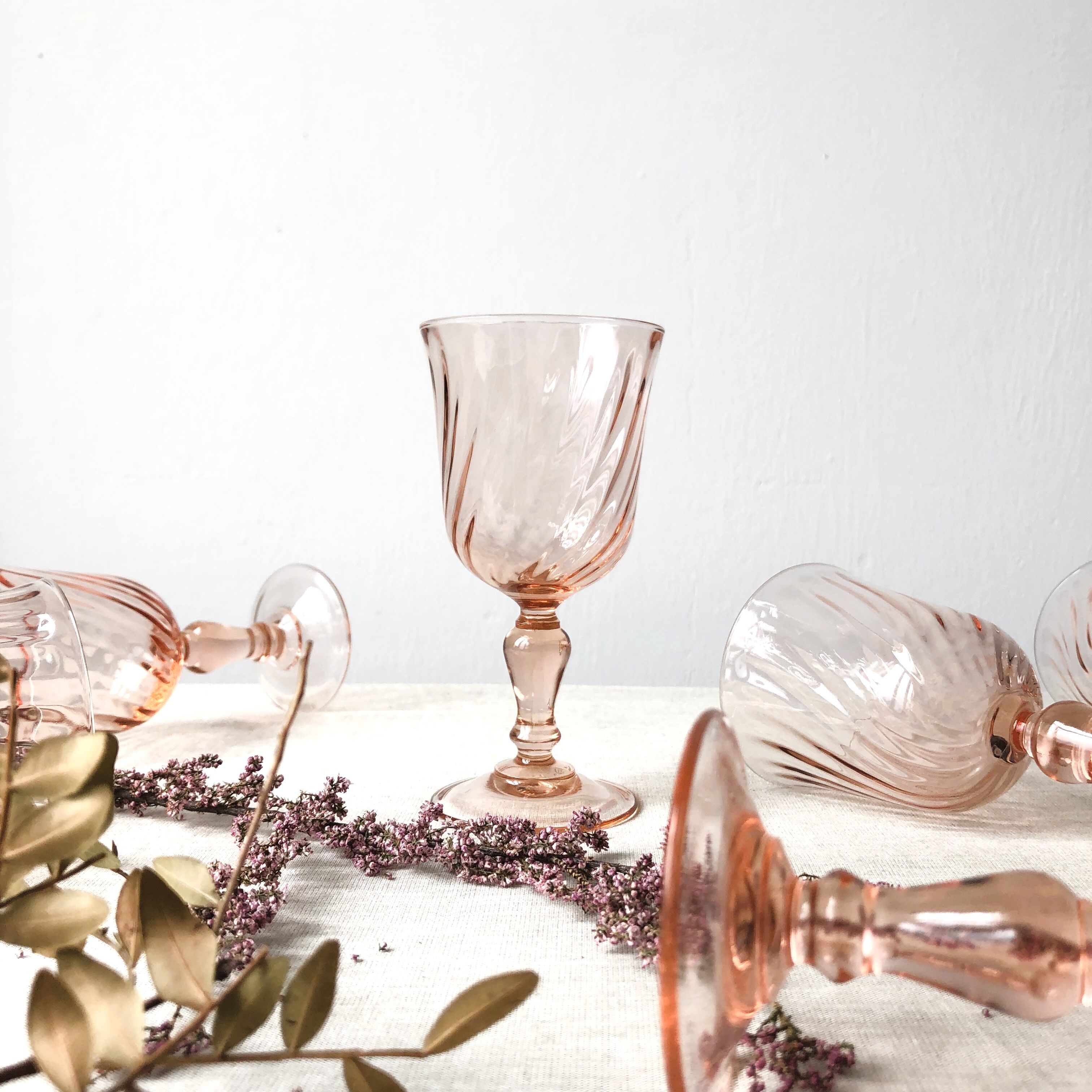 Set of 6 wine glasses Rosaline tourbillon model, Luminarc.