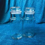 Lot de trois pots en verre