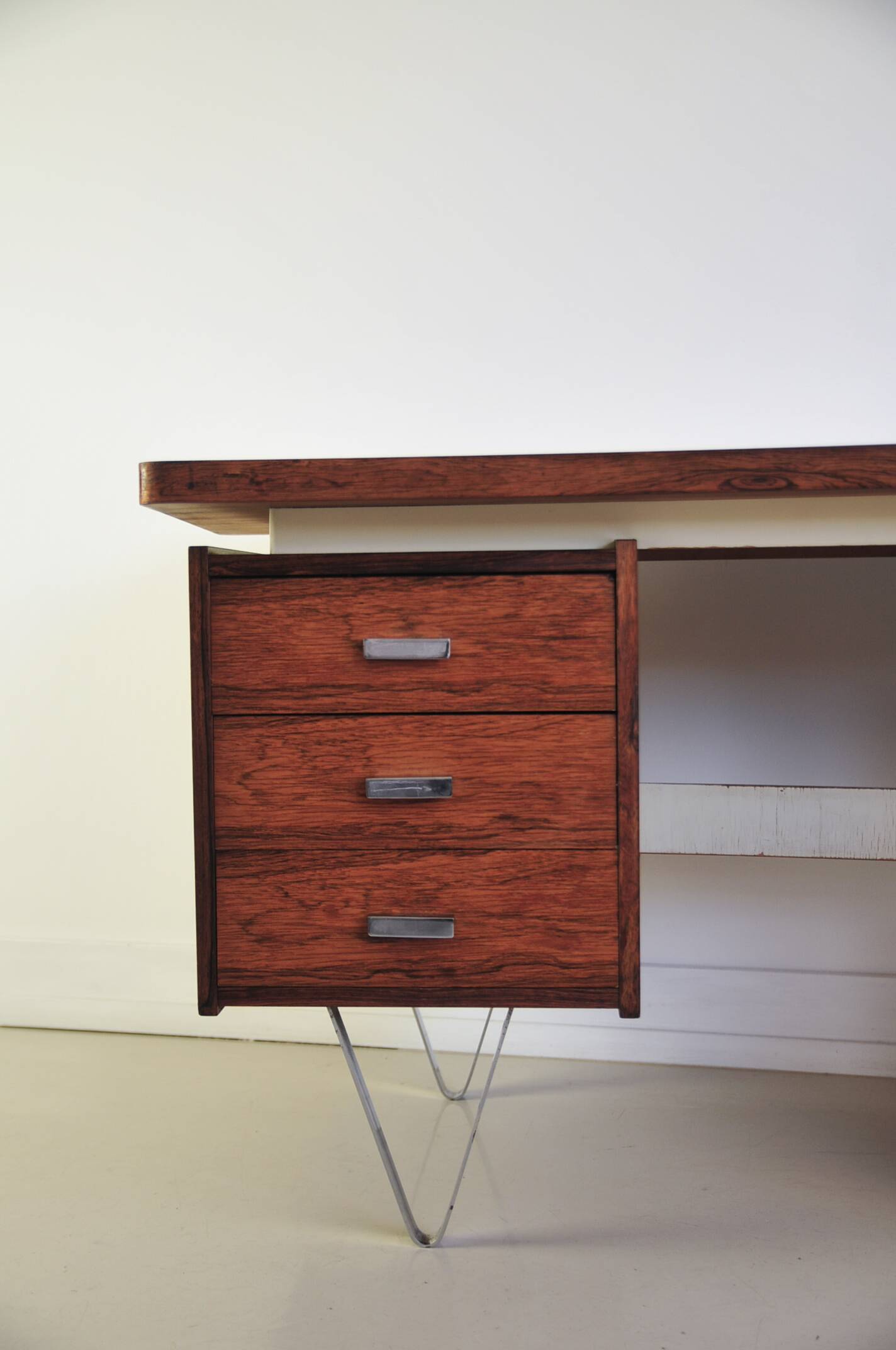 vintage boomerang desk Pastoe