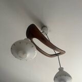 Suspension Rispal en bois avec globes opalin