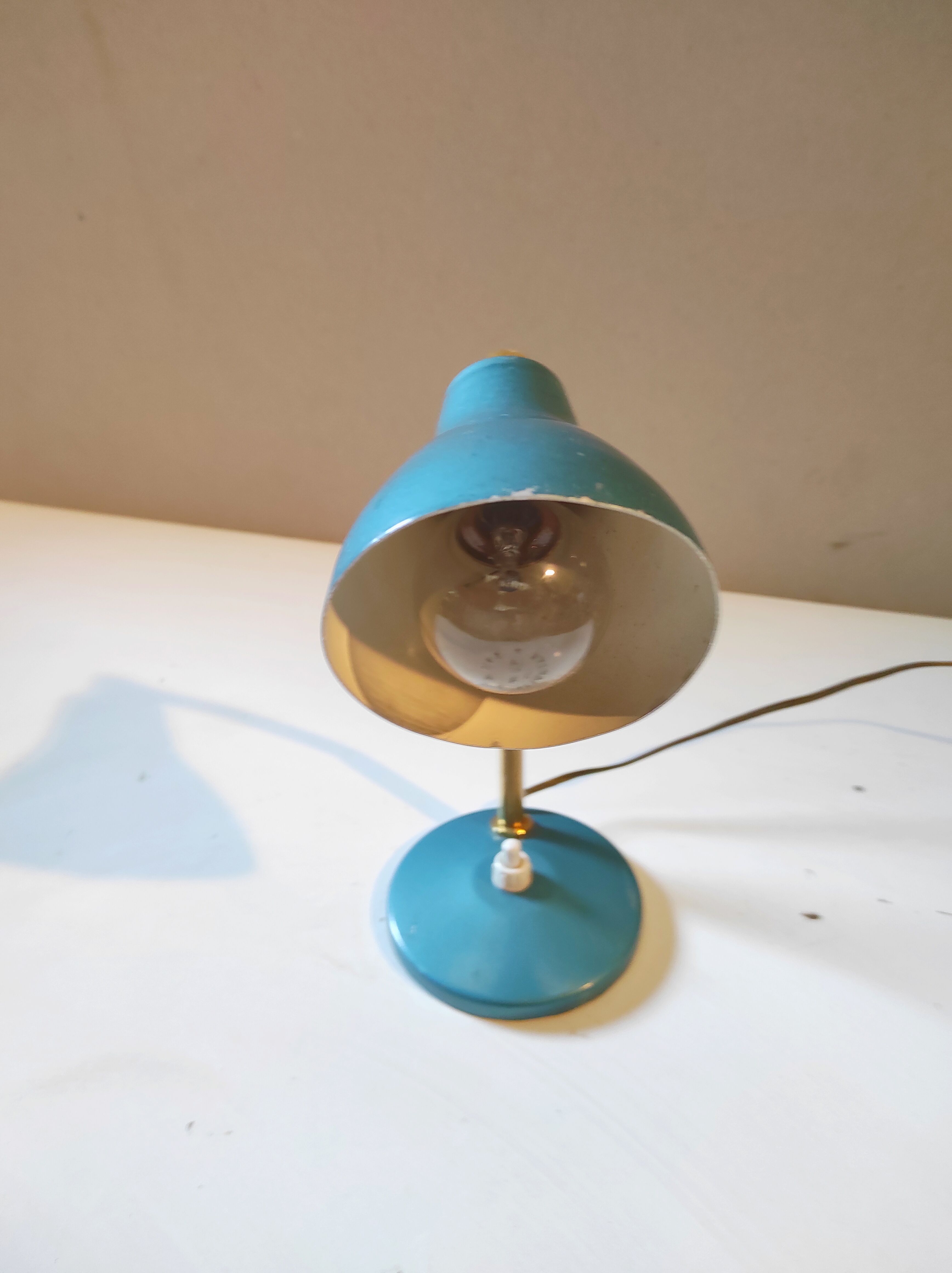 Lampe de bureau vintage Aluminor bleue