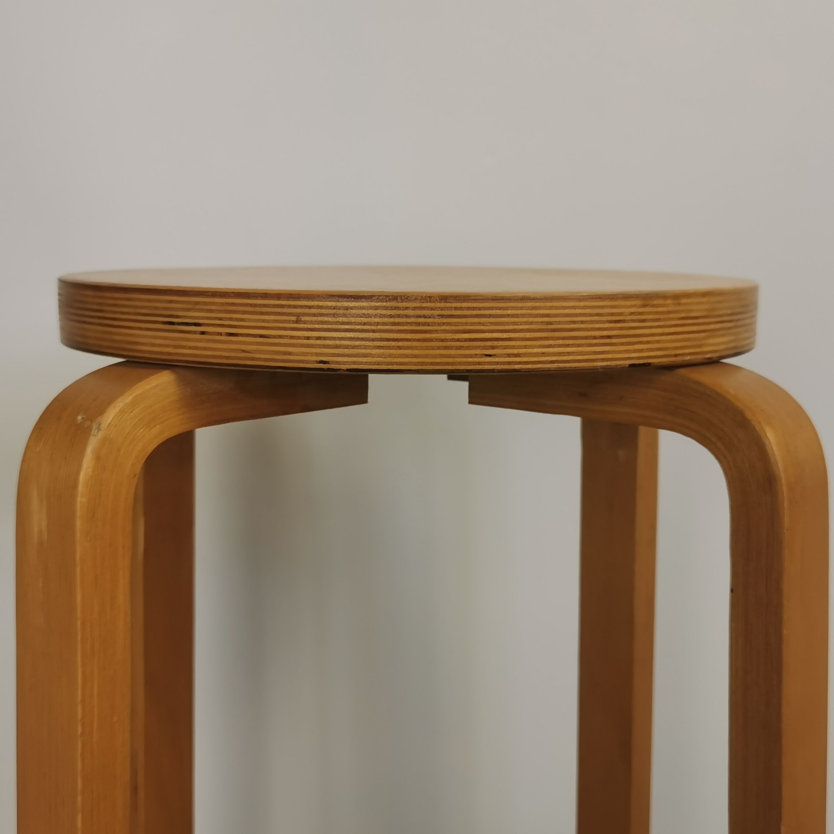 Laminated wooden stools